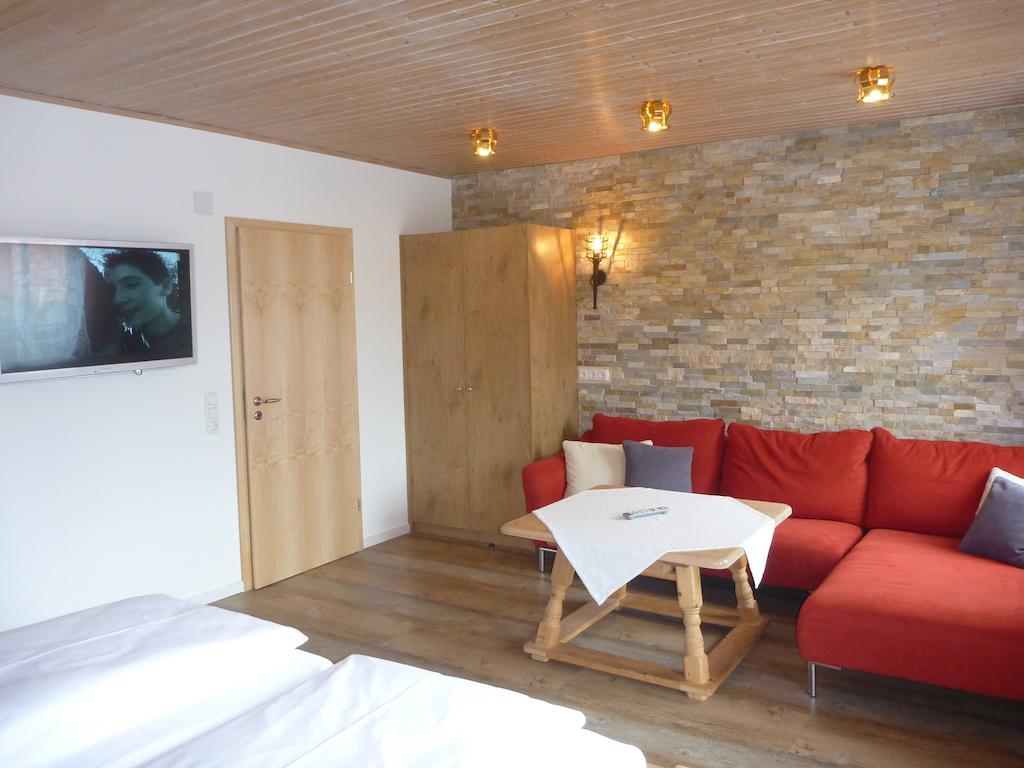 Gästehaus Guggomos Das Allgäustyle Füssen Zimmer foto